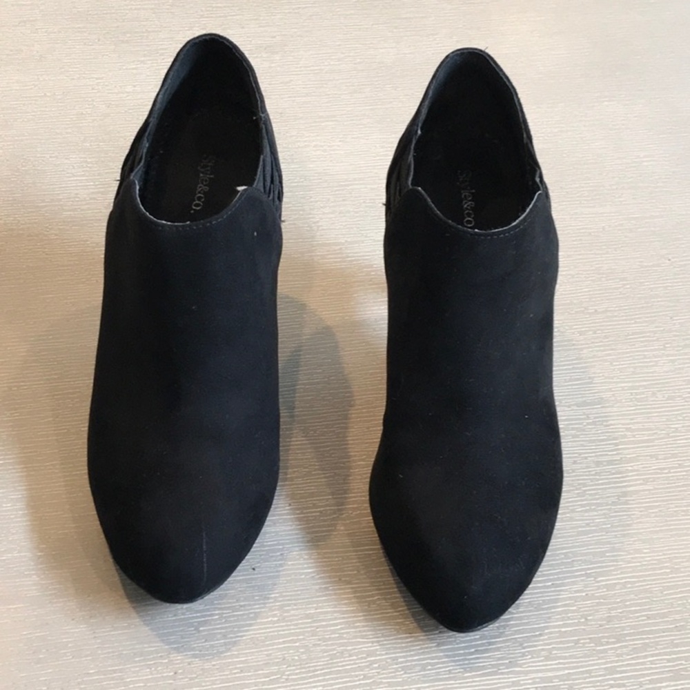 EUC black booties